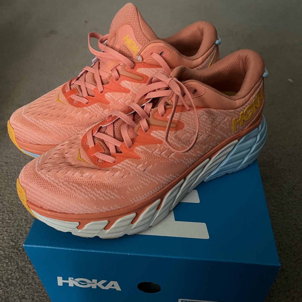 Women’s Hoka Gaviota 4